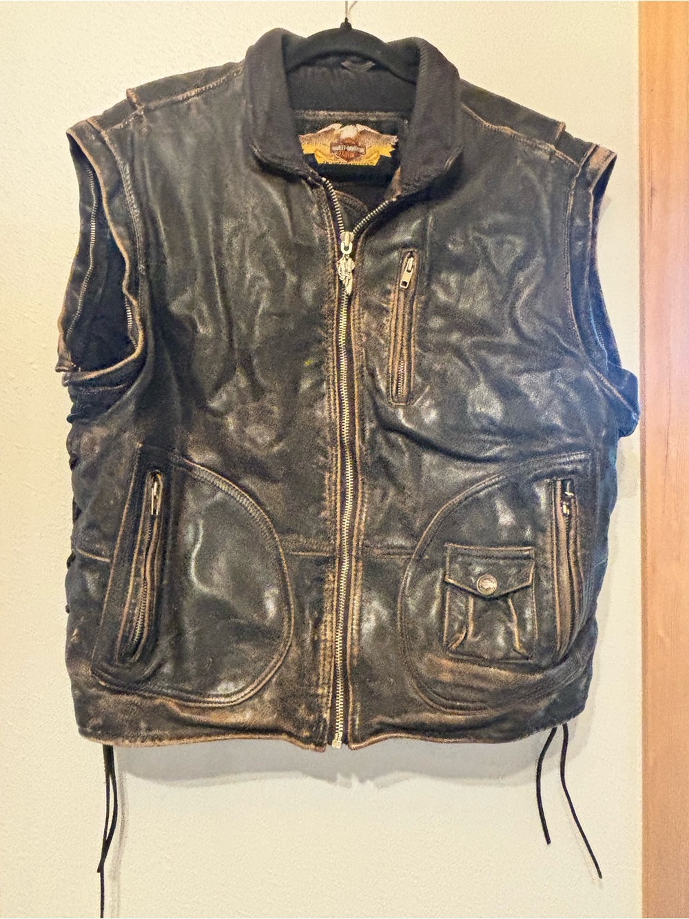 Vintage Harley-Davidson Distressed Brown Leather Biker Vest with Zip Pockets L